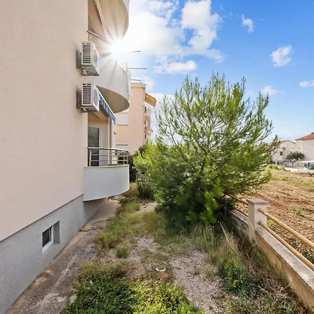 Stunning Apartment In Srima With Wifi Apartmán