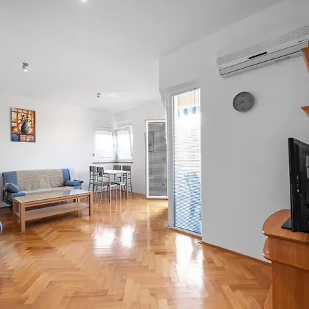 Stunning Apartment In Srima With Wifi Apartmán *